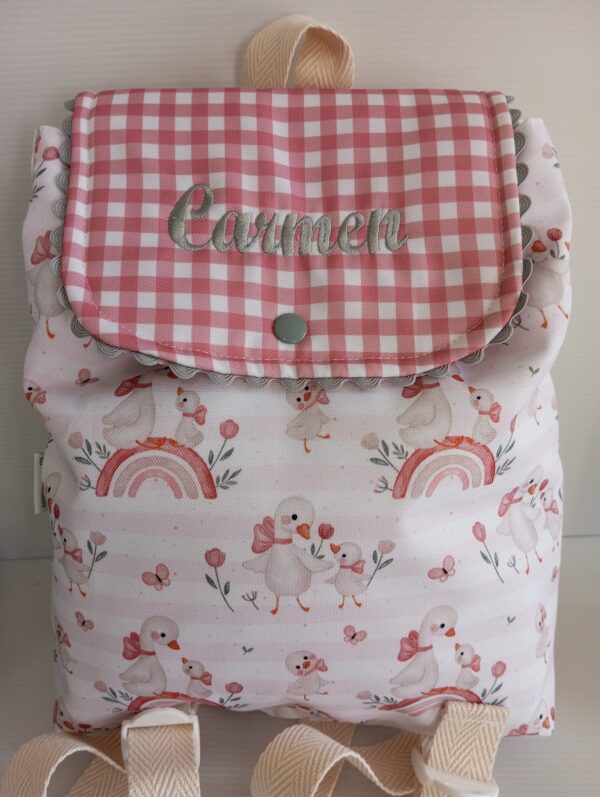 Mochila infantil personalizada con patitos y cuadros rosa